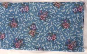 Manes Company Flower Floral Medium Polycotton FABRIC Goods 2.5 Yards 46" wide - Picture 1 of 4
