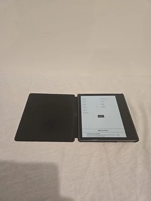 Amazon Kindle Oasis 10th Generation 7-inch Tablet 8GB S8IN4O - Image 1 of 4