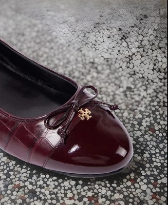 Tory Burch крышка носок балет/крокодила эмб. кожа/лакированная кожа/глубокий бордовый/US8/$278 - Изображение 1 из 4