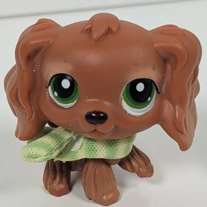 Littlest Pet Shop LPS #252 braun Cocker Spaniel Welpe Hund grün Schal Magnet - Bild 1 von 5