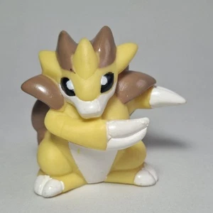 Sandslash Finger Puppet Pokémon Kids PVC Mini Figure Nintendo Bandai 1997 - Picture 1 of 4