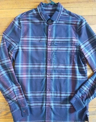 Lululemon Men's Flannel Long Sleeve Shirt Sz M Blue/Red Plaid Stretch - Image 1 of 4