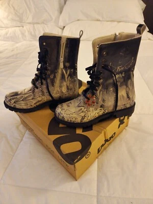 Botas con cremallera de cuero vegano para mujer DOGO - Diseño Free Spirit Foto 1 de 4