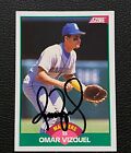 1989 Score Rookie &amp; Traded #105T Omar Vizquel RC Autographed baseball card. and
