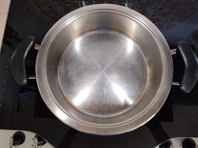 AMC PENTOLA 2,3LITRI SERIE 28 DIAMETRO 20cm - Immagine 1 di 4