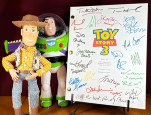 Toy Story 3 Script Replica - Signed - Autograph Reprints- Woody & Buzz Lightyear - Picture 1 of 8