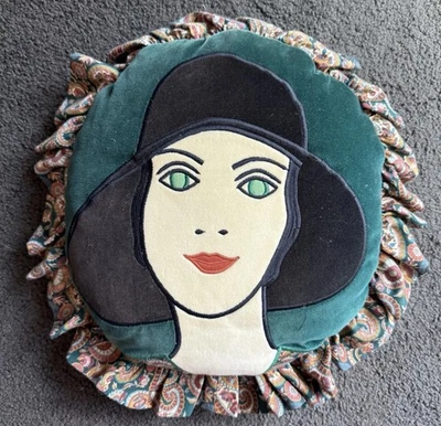 "Almohada facial de terciopelo verde con volantes retro hecha a mano 13"" Boho Art Deco de colección" Foto 1 de 4