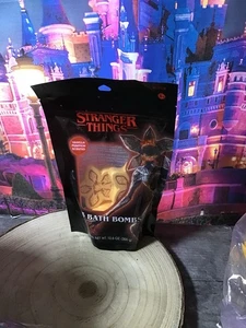 Stranger Things Vanilla Pumpkin Scented 5 Bath Bombs-New  - Picture 1 of 2