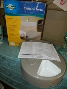 PetSafe Eatwell 5 Meal Timed Automatic Pet Feeder PFD11-13707 - Picture 1 of 8