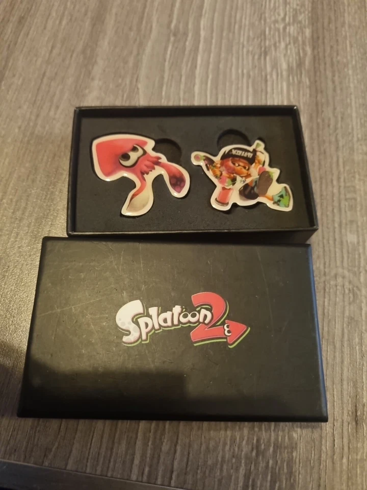 Splatoon 2 Inkling Girl And Squid Pink Pin Badges Set Promo Preorder Bonus - Image 1 of 1