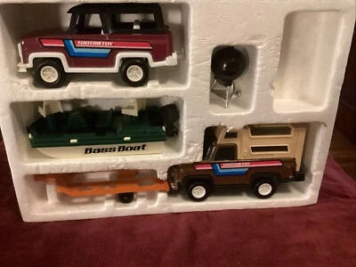 Juego de camping coche de juguete Tootsie Foto 1 de 4