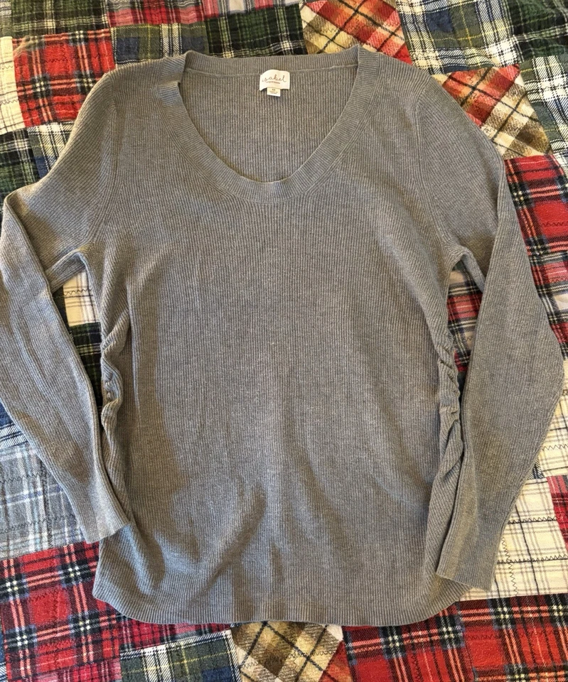 Suéter tejido gris Isabel Maternity Ingrid & Isabel para mujer talla mediana Foto 1 de 4