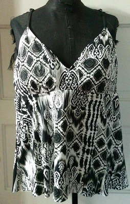 APT. 9 Traje de baño Tankini abstracto negro acolchado XXL para dama Foto 1 de 4