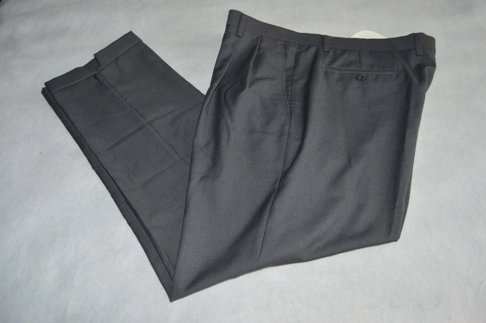 Mens Daniel Cremieux Gray Pleated Cuffed Dress Pants - 40 x 32 - Image 1 of 4