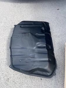 Toyota Carina 2 AT151 Camry SV10 1982-1987 Fuel Tank NEW Old Stock 77001-39135 - Picture 1 of 5