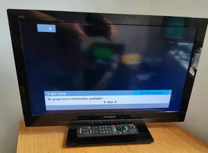 Panasonic Viera TX-24E3B 24" LCD TV Freeview HD 1080P & Remote Control - Tested - Picture 1 of 8