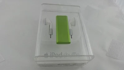 Apple iPod Shuffle A1271 2GB - 3rd Generation Late 2009 - Green (MC381CH/A) - Image 1 of 3