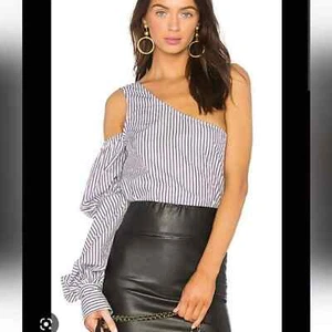 New Revolve Petersyn Lara Top in Empire Small - Picture 1 of 11