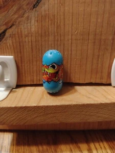 Moose Mighty Beanz  2010 #197. SNAKE EGG - Picture 1 of 3