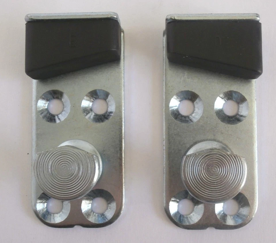 КОМПЛЕКТ НАКЛАДОК ДЛЯ ЗАХВАТА ДВЕРИ СЛЕВА И СПРАВА VOLKSWAGEN T1 BUG SUPER BEETLE 1967-79 - Изображение 1 из 2