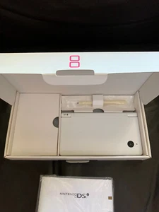 Nintendo DSi White Console Japanese version with Box Cleaned and Working - Picture 1 of 6