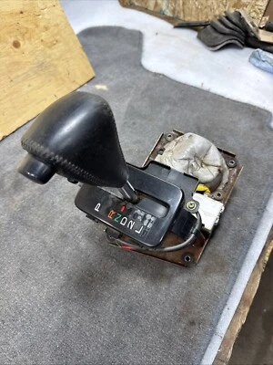 Conjunto de palanca de cambios automática Toyota Land Cruiser LX470 1998-2002 selector de control Foto 1 de 4