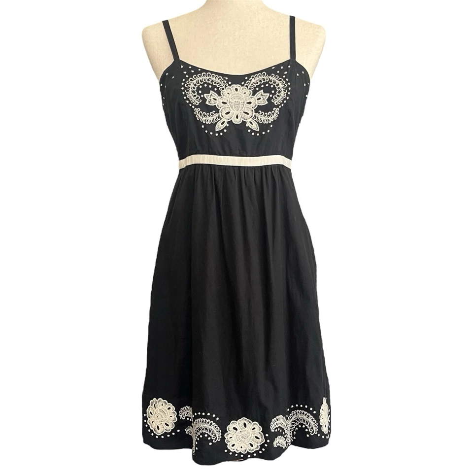 Vestido Babydoll Moulinette Soeurs Y2K Talla 4 Bordado Delicado Cuello Corazón Foto 1 de 4