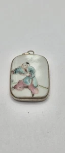 CHINESE PORCELAIN TILE PENDANT w STERLING MOUNT ANTIQUE EARLY 20c  - Picture 1 of 4