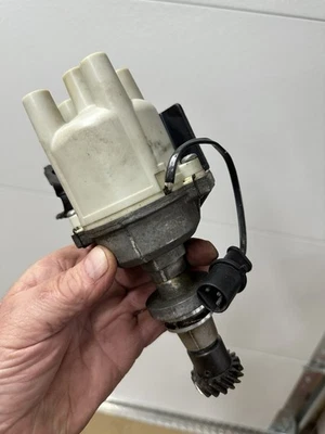 1980s DODGE PLYMOUTH CHRYSLER 4 CYLINDER 2.2L OEM ELECTRONIC  DISTRIBUTOR - 7 - Image 1 of 4