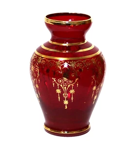 Vaso in vetro arte bohémien vintage rosso rubino con oro dorato - Foto 1 di 6
