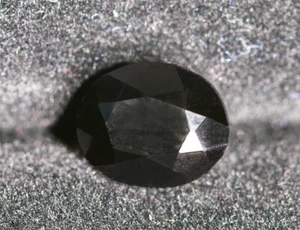 ASTA! Serendibite verde 1,35 ct gemma certificato GIA. Tra i mondi tipo gemma più rara - Foto 1 di 3