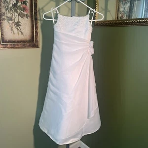 David’s Bridal Flower Girl Dress Size 7 - Picture 1 of 10