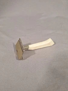 GEM Featherweight Vintage Single Edge Safety Razor - Imagen 1 de 5