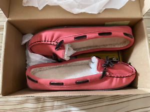 L.L. Bean Hearthside Slippers Pink Size 6 Medium (New in Box)