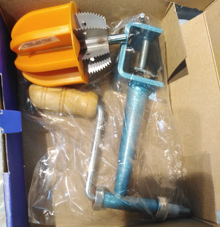 Кокосовая терка измельчитель скребок лезвия из нержавеющей стали A-8 оригинал и крышка - Изображение 1 из 4