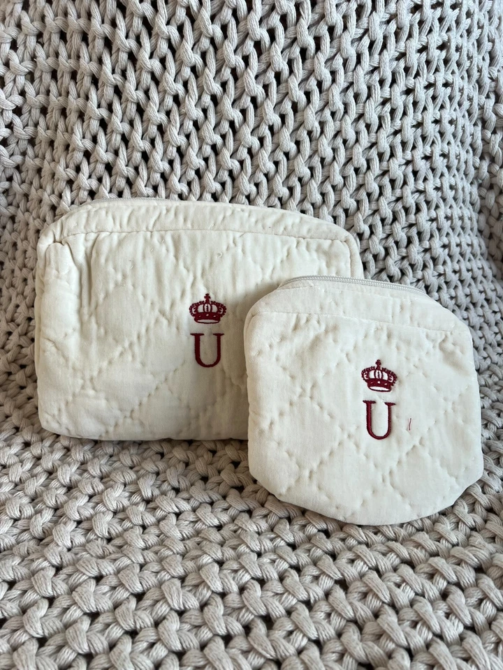 Pottery Barn Cosmetic Make Up Bag White Quilted Velvet Silk Monogrammed "U" Set Foto 1 de 1
