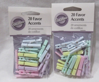 Wilton Baby Shower Favors MINITURE CLOTHESPINS 2 Pkgs of 20 - 40 pcs Total NEW - Изображение 1 из 4