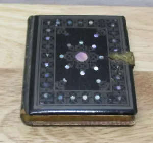 Viktorianisches vergoldetes Leder, MOP, kleiner antiker Daguerreotypie Rahmen mit Madonna Ikone - Bild 1 von 10