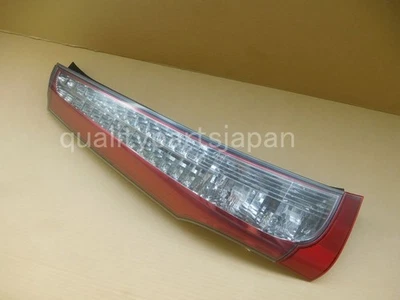 LUZ TRASERA IZQUIERDA MITSUBISHI GRANDIS NA4W LUZ TRASERA GENUINA Foto 1 de 4