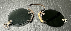 ANTIQUE PINCE NEZ SUNGLASSES WITH TINTED LENSES I913 - Picture 1 of 14