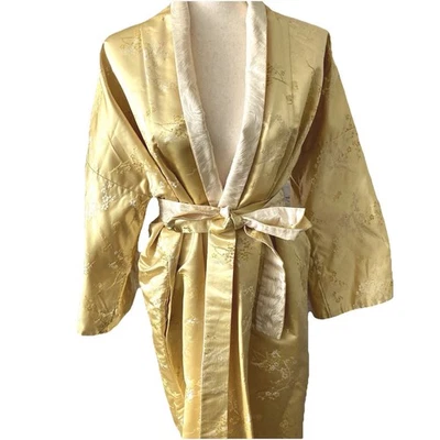 Bata de brocado de seda china vintage para mujer talla única amarillo mantequilla reversible Foto 1 de 4