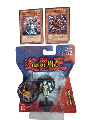 NUEVA Figura Ninja Ikusa Yu-Gi-Oh 2004 Serie 12. Tarjetas ninja más carmesí y blanco Foto 1 de 4