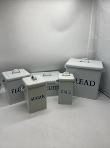Vintage-Casale, grande metallo, smalto bianco scatole portaoggetti SET DI 5, con coperchi - Foto 1 di 20