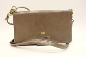 NEW HOBO Apollo Phone Crossbody Olive Green Smooth Leather Bag 32389SHDW $98 - Picture 1 of 6
