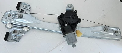 2011-2013 Chevrolet Volt Right Rear Passenger Door Power Window Regulator Motor - Image 1 of 4