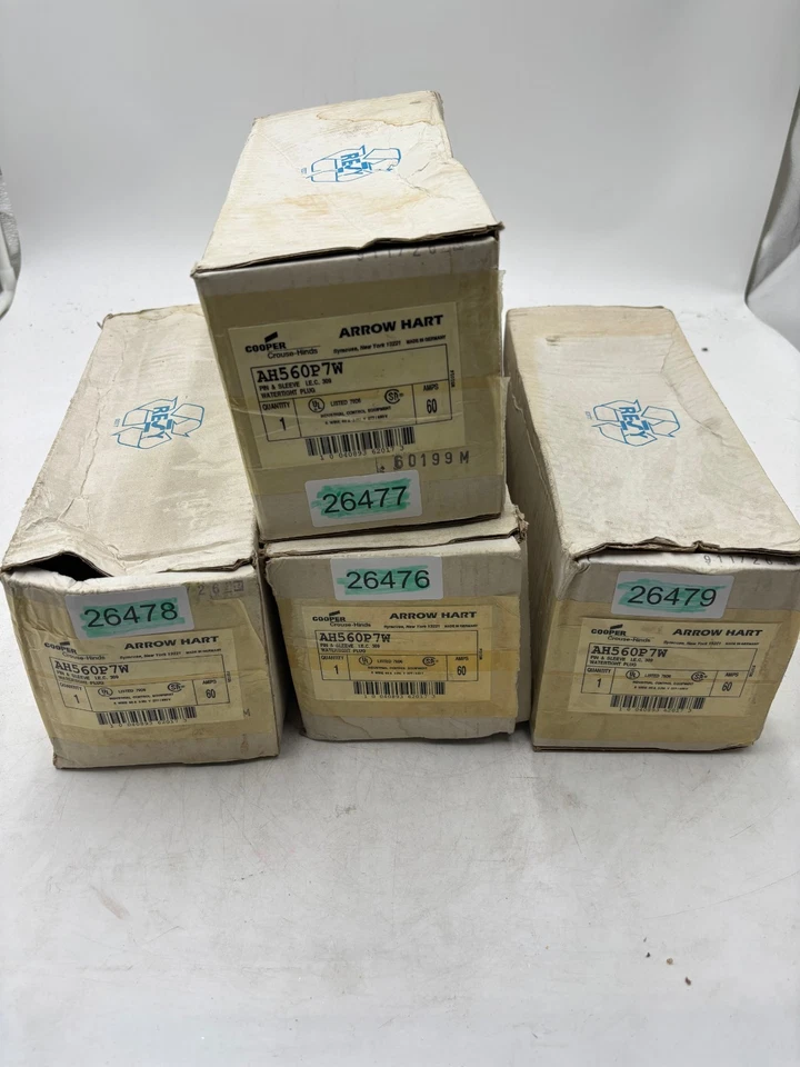 Enchufe hermético Arrow Hart AH560P7W 60 amperios 1 por pedido Foto 1 de 3