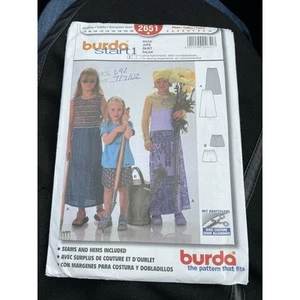 Faldas Burda Start 1 patrón de costura #2651 tallas 2-10 niñas sin cortar - Imagen 1 de 3