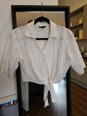 Topshop Petite White Broderie Anglaise Tie Front Short Sleeved Shirt Size 6 - Image 1 of 3