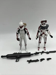 STAR WARS CLONE WARS LIEUTENANT THIRE CLONE TROOPER RYS 2 PACK - Picture 1 of 15