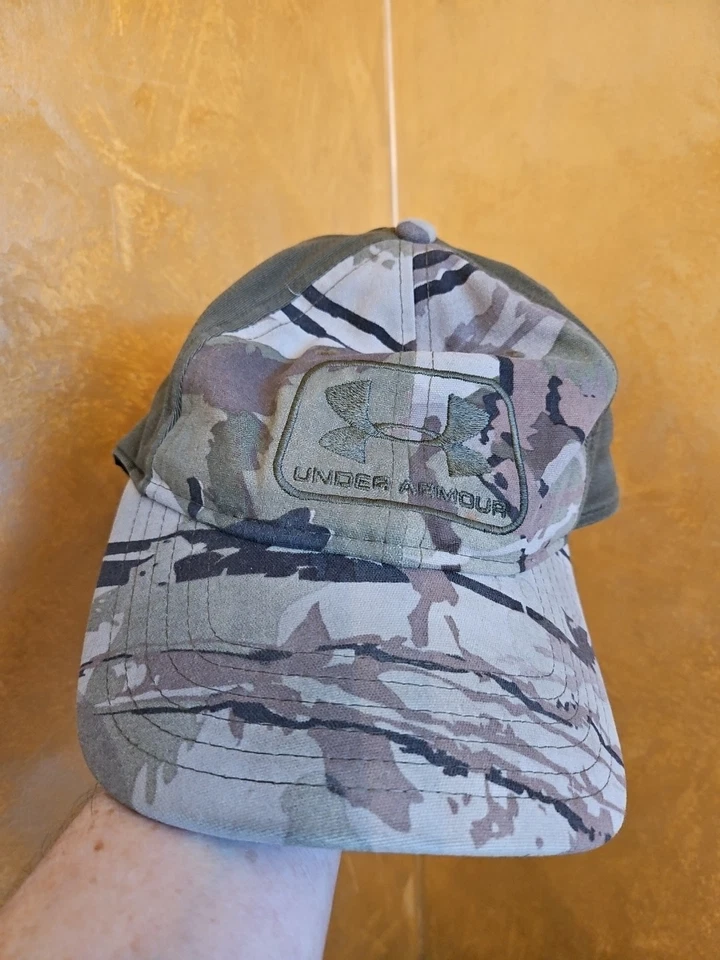Gorra de béisbol Under Armour para hombre UA Storm camuflada elástica M/L Foto 1 de 4